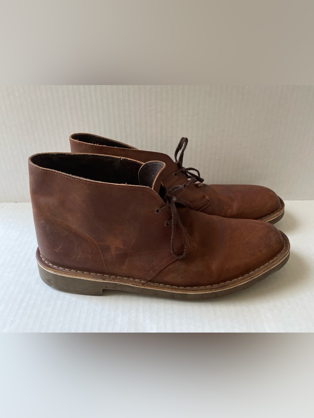 Men’s Clarks Brown Leather Chukka Ankle Boots Lace Up Round Toe Size 13 M